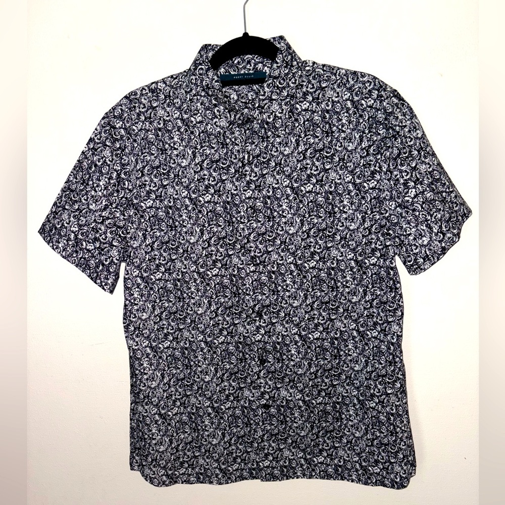 Perry Ellis Men's Black and White Short Sleeve Button Down Shirt Size M